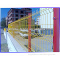 3D folded wire mesh fence
